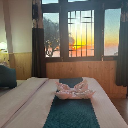 Urban Wave 2Bed Rooms By The North Edge Kasauli Exterior foto